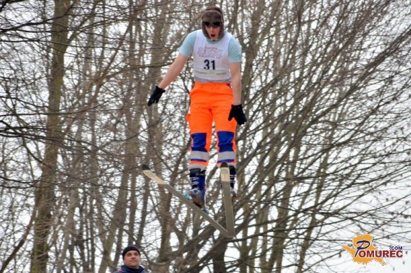 FOTO in VIDEO: 15-letnik zmagal na skokih na Pertoči z novim pomurskim rekordom